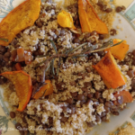 Cous cous autunnale con lenticchie e zucca